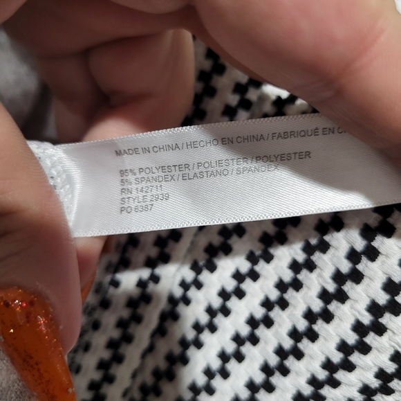 Eloquii Textured Knit Cold Shoulder Top - Picture 10 of 12